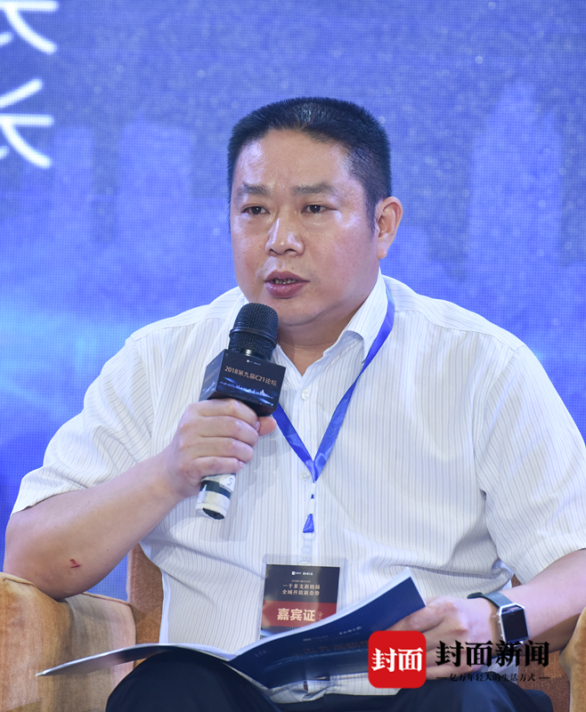 长胡健:打造成渝地区次级综合交通枢纽 建设成