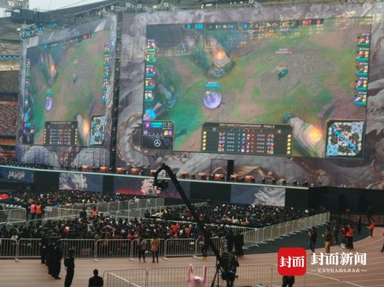 回放|英雄联盟S7总决赛在北京举行 曾引全场高