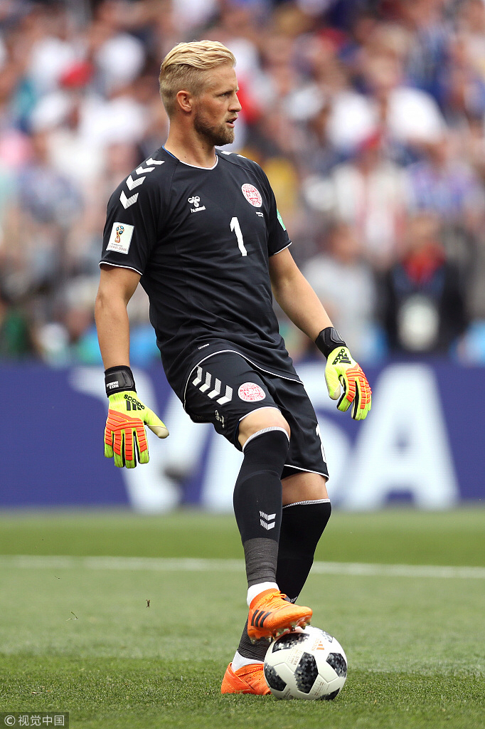 卢日尼基的嘘声世界杯第一场0:0,心照不宣的平局