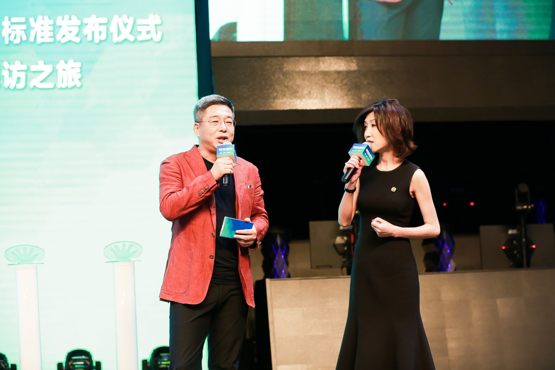 不炒电竞小镇概念 国内首个电竞场馆运营标准