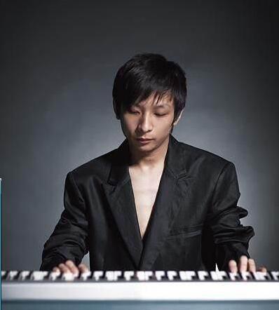 国内电竞市场迎来红利期:比赛不断线下圈粉