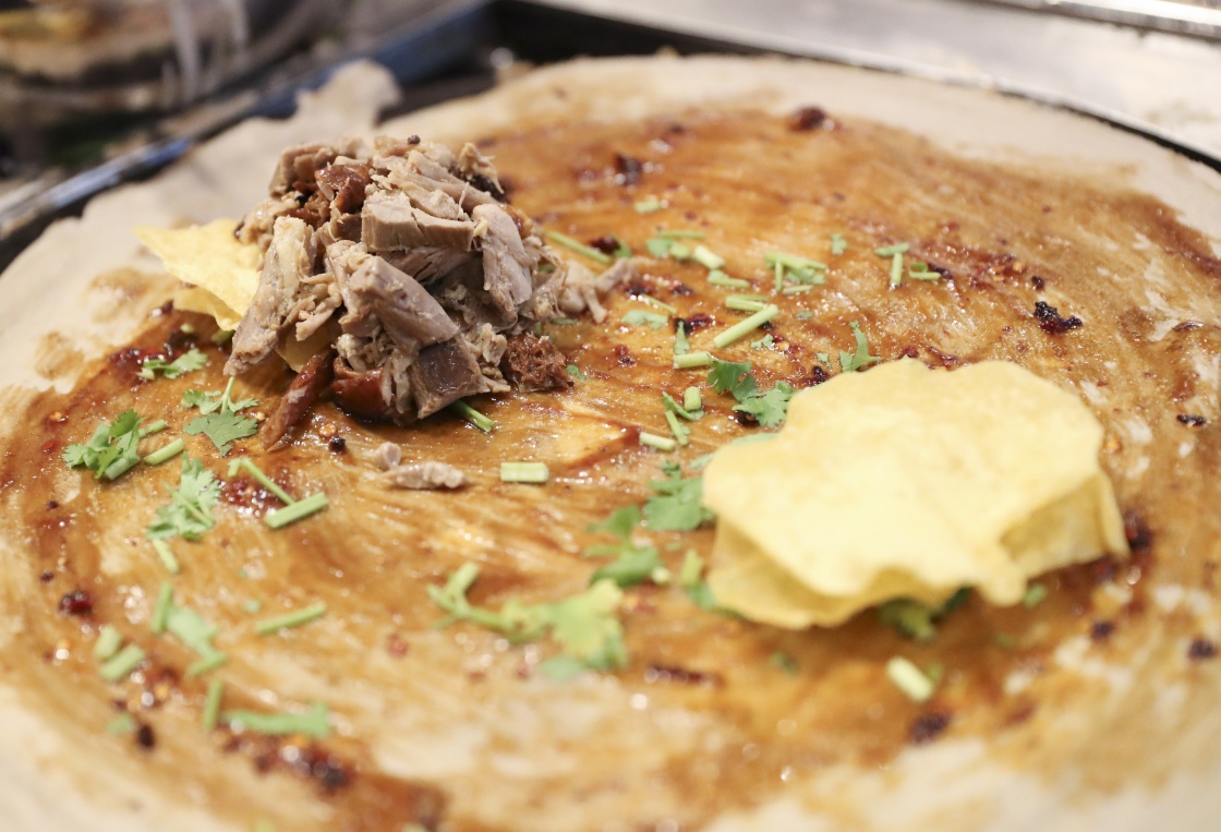 纽约人在纽约开煎饼摊：烤鸭味受欢迎（组图） - 9