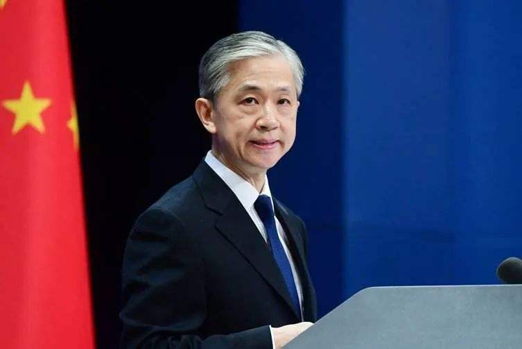 11月6日,外交部发言人汪文斌主持例行记者会.