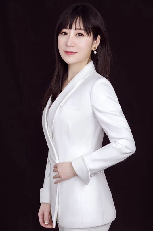 2019封格女性|极米科技联合创始人,黑洞资本合伙人杨蓉:谋定而后动,知