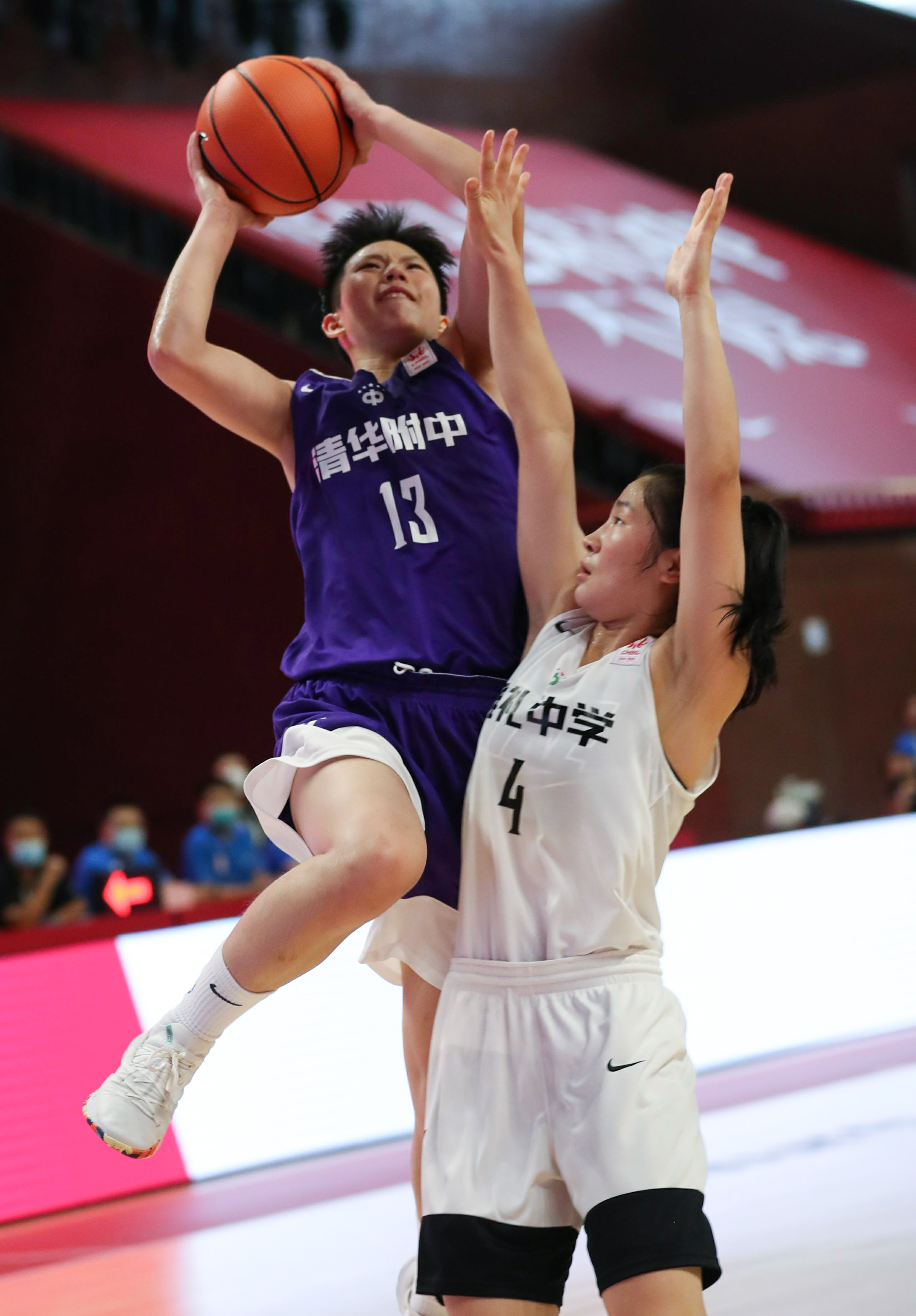 清华附中男,女篮在中国高中篮球联赛中双双夺冠 封面新闻