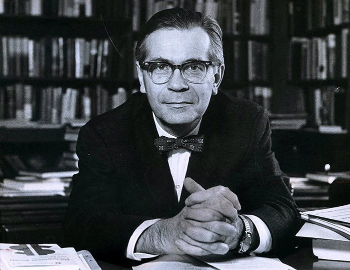 美国历史学家理查德·霍夫施塔德(richard hofstadter)将民主与平等