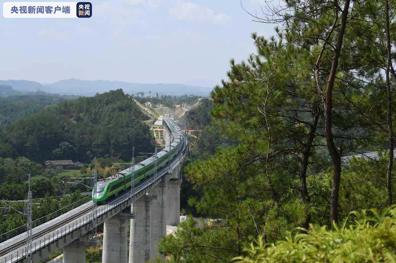 兴泉铁路兴国至清流段浦梅铁路建宁至冠豸山段30日同步开通运营