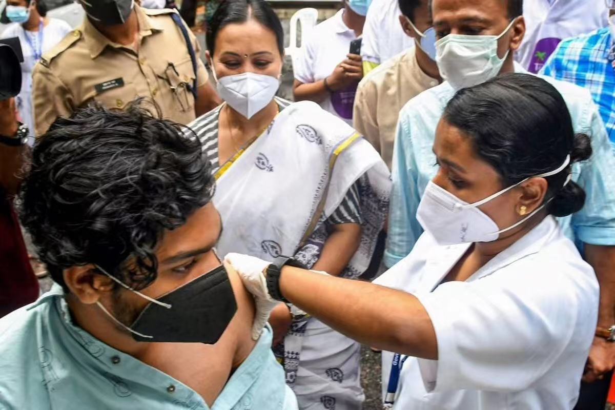 印度新增新冠肺炎确诊病例37593例累计确诊32512366例