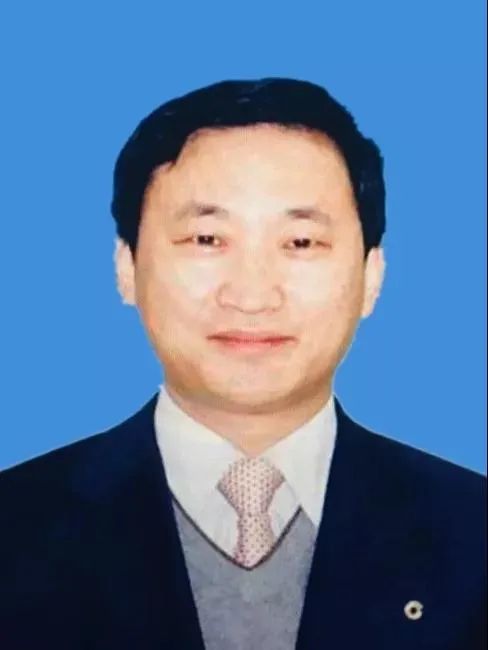 中信银行哈尔滨分行原行长于成信被双开