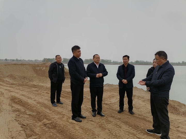 梁远森一行对中牟县引黄灌区进行调研