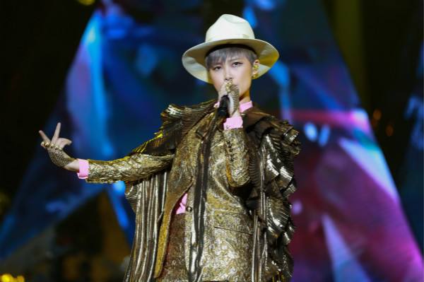 3月31日 李宇春2018巡演首站定在成都