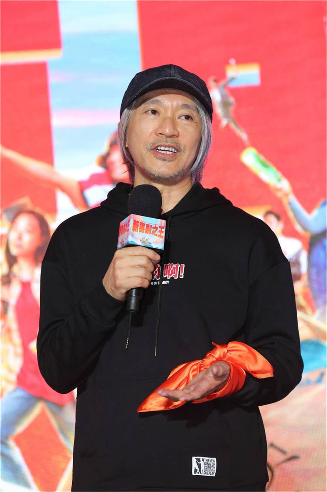 封面新闻专访周星驰:努力奋斗,人人都是喜剧之