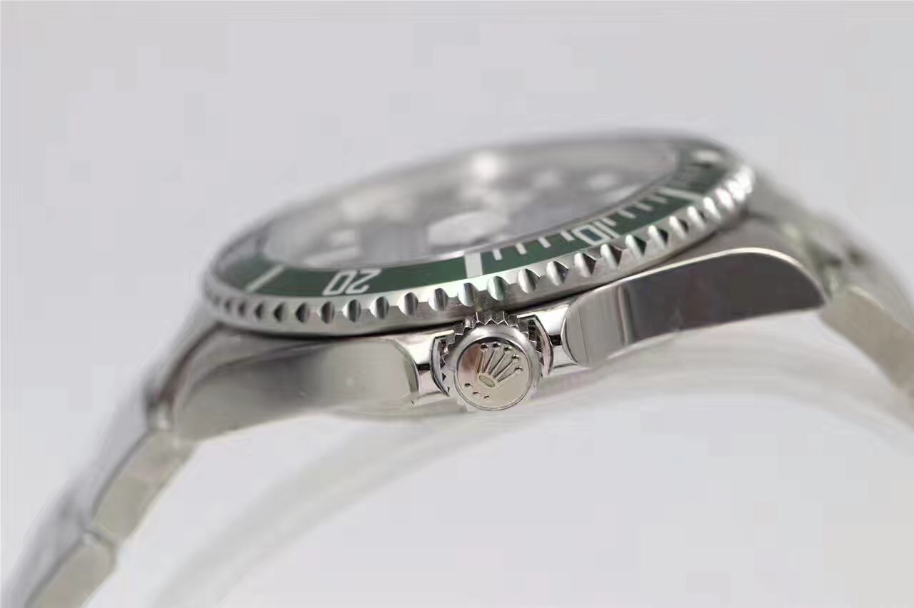 JF劳力士复古绿水鬼,诠释了水鬼的经典要素