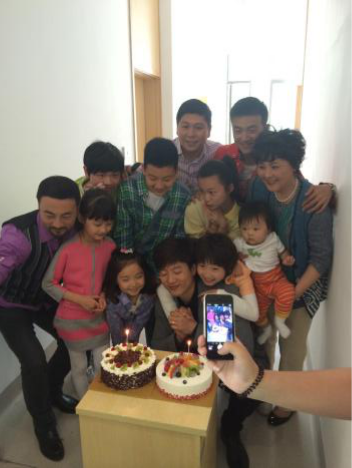 《幸福在一起》开播 王培栋合作《回家》班底