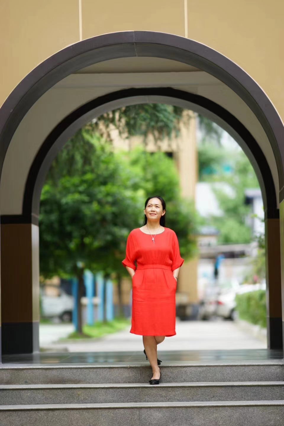 红牌楼小学校长邹芳:活动应考虑孩子感受并非所有孩子都适应舞台表演