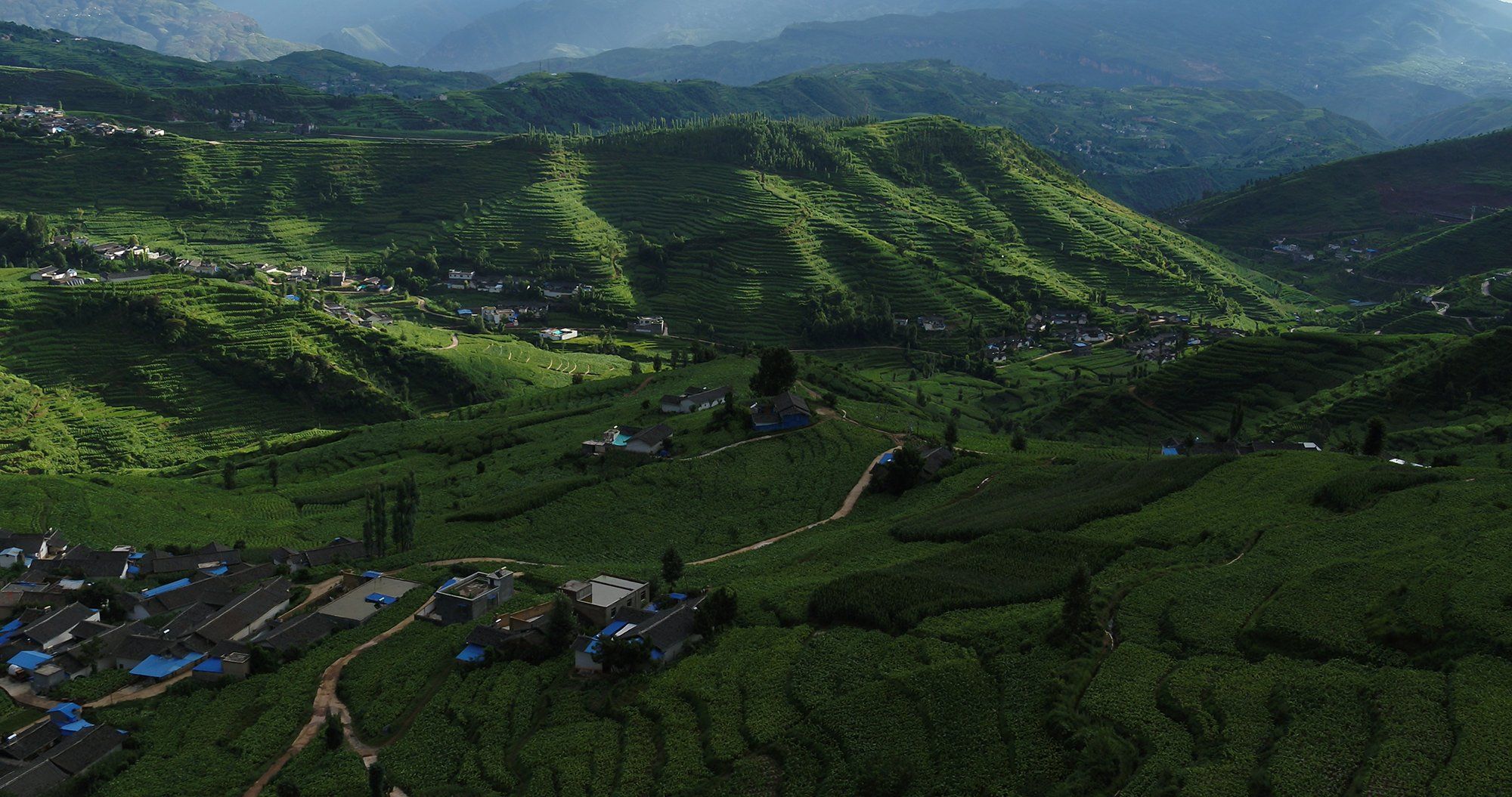 近日,凉山州会东县举行"乡村振兴大比武"活动,庆祝首届中国农民丰收节