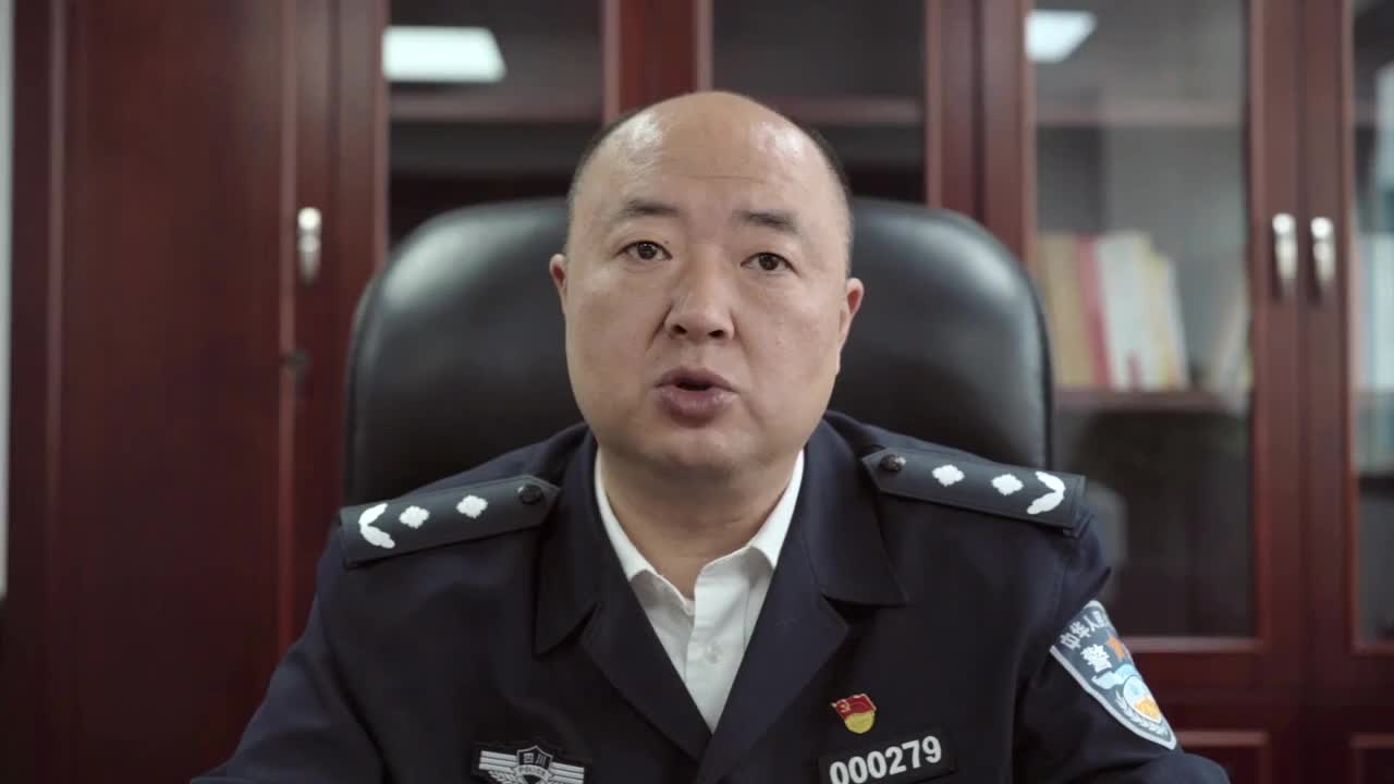 甘孜公安甘孜州政府副州长州公安局局长李强