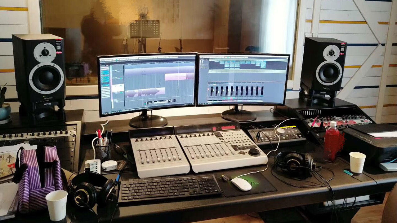 网红歌神背后都有名年入百万修音师正好我们找了位职业修音师来聊聊