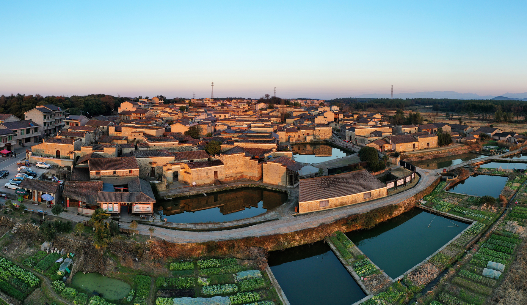 春风新拂古临川