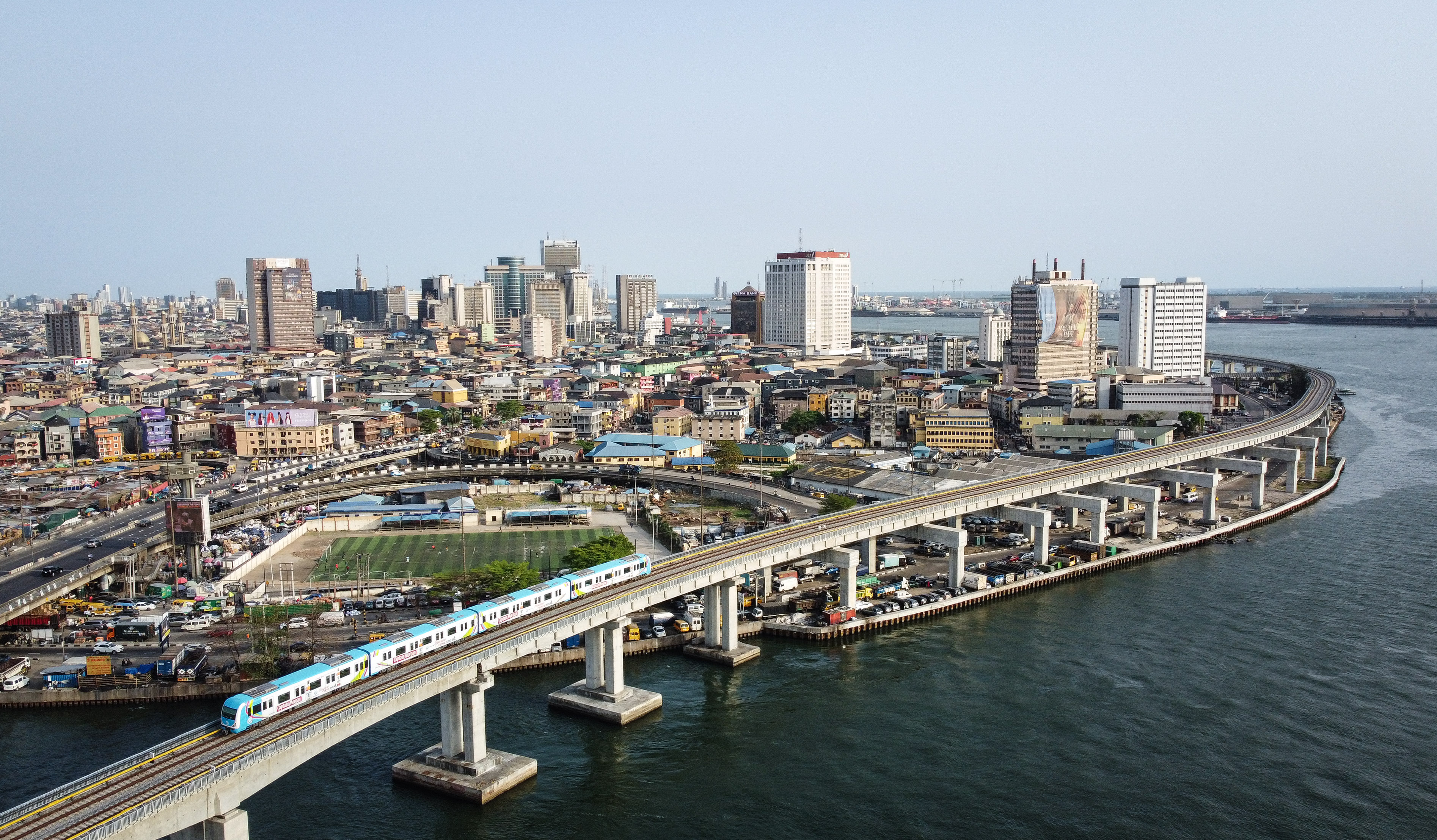 新华社记者韩旭摄拉各斯位于尼日利亚西南部沿海,是该国第一大城市和