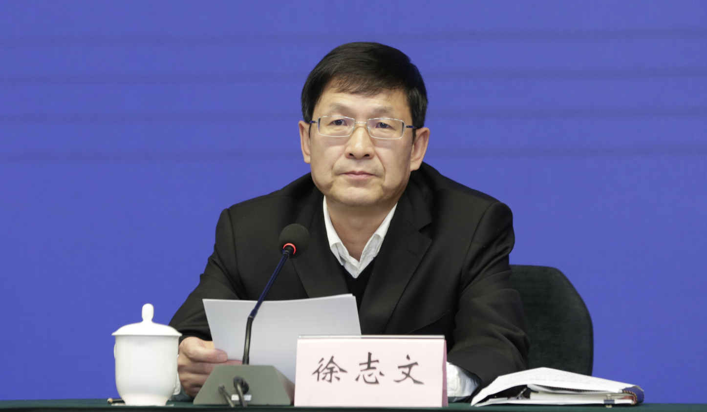 与金融资本对接推进会新闻发布会上,四川省政府副秘书长徐志文介绍,为