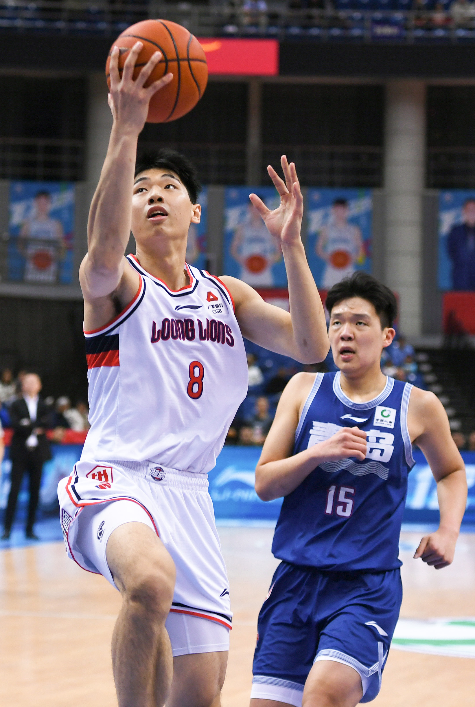 nba选秀大会:老鹰队状元签选中里萨谢 崔永熙落选