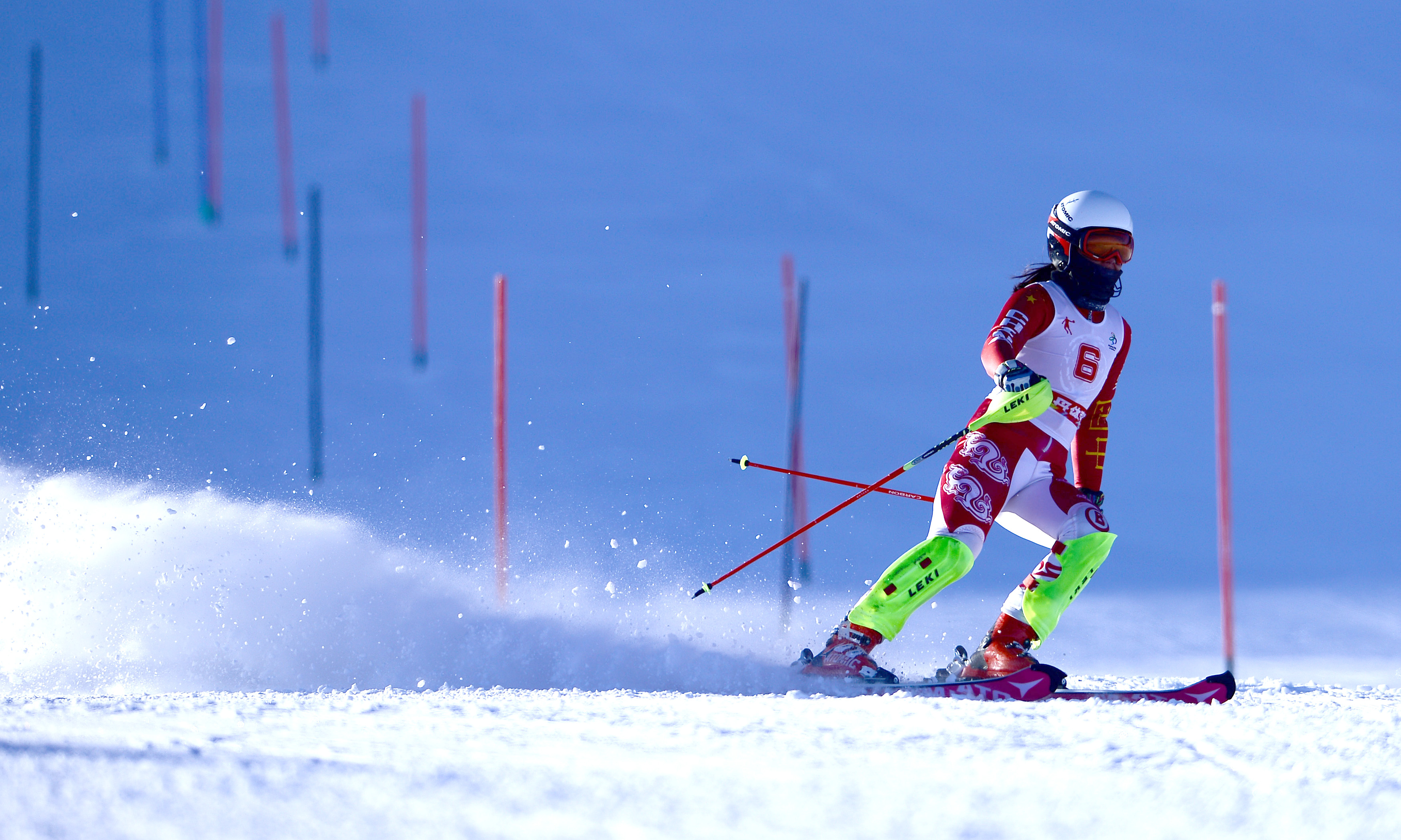 战报|中国选手孔凡影在北京冬奥会高山滑雪女子回转比赛中完赛
