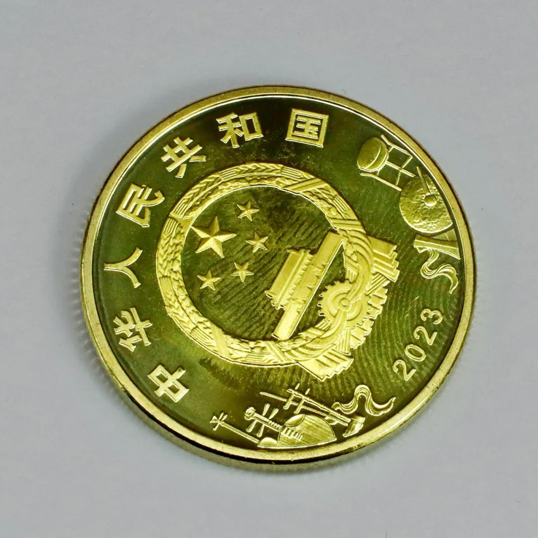 靓号“龙钞”一张标价超百万元业内人士建议收藏者“观望半年再询价”