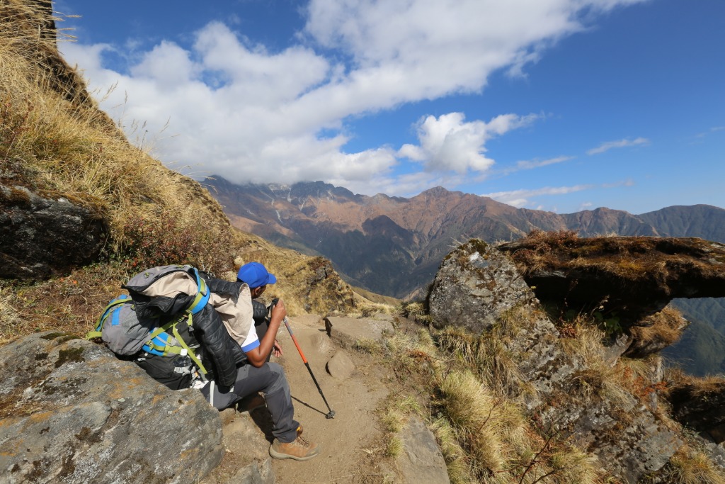 登顶珠峰28次 尼泊尔登山向导再创纪录 - 封面新闻