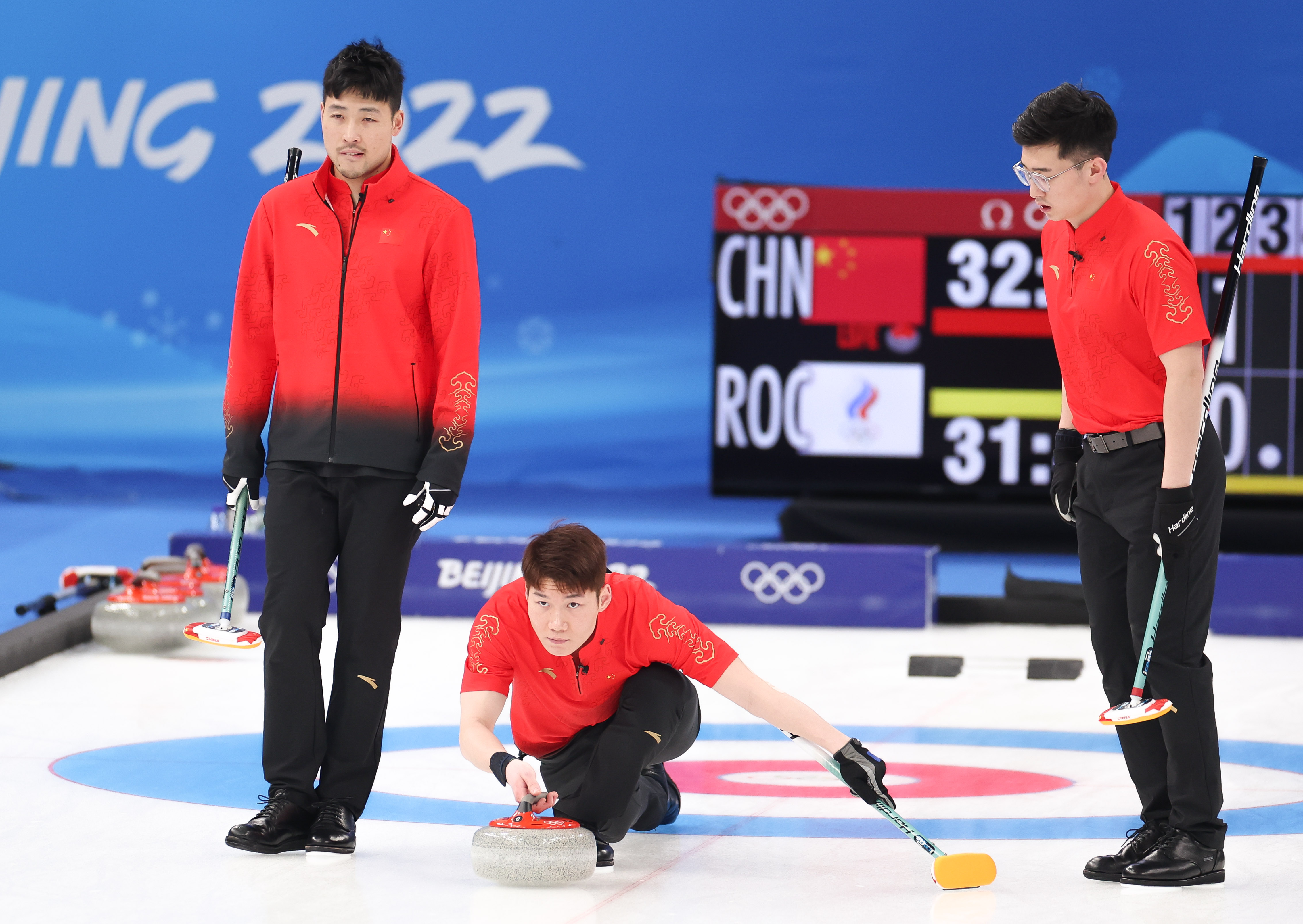 北京冬奥会男子冰壶图片