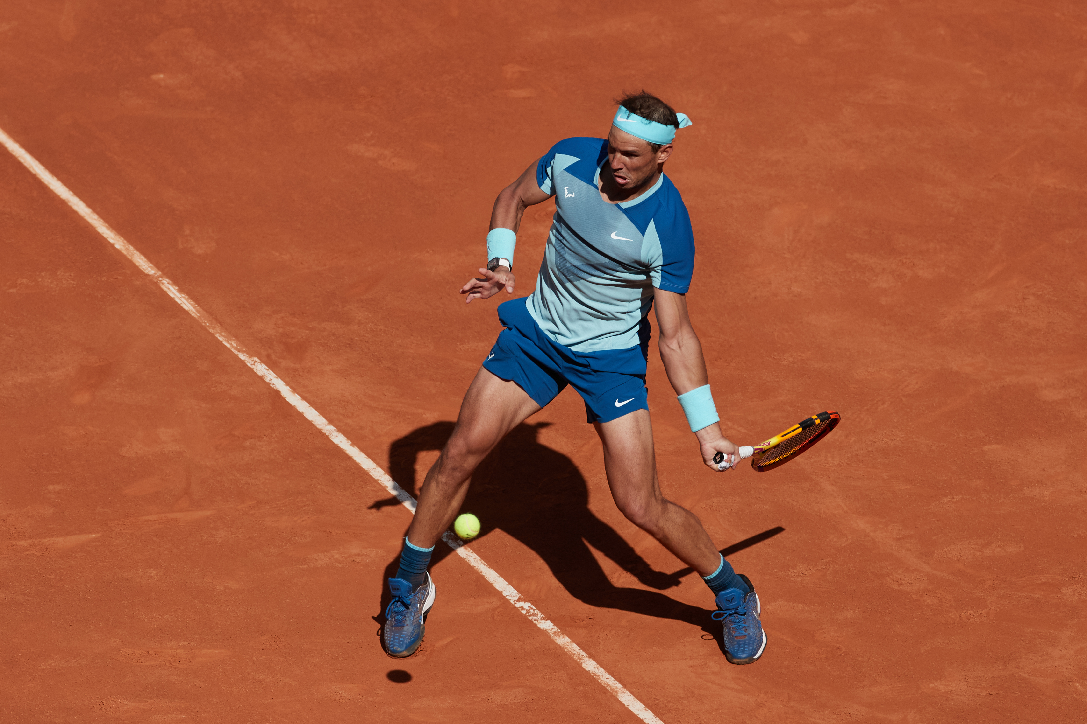 马德里网球赛三小时大战挽救四赛点纳达尔苦战三盘晋级八强