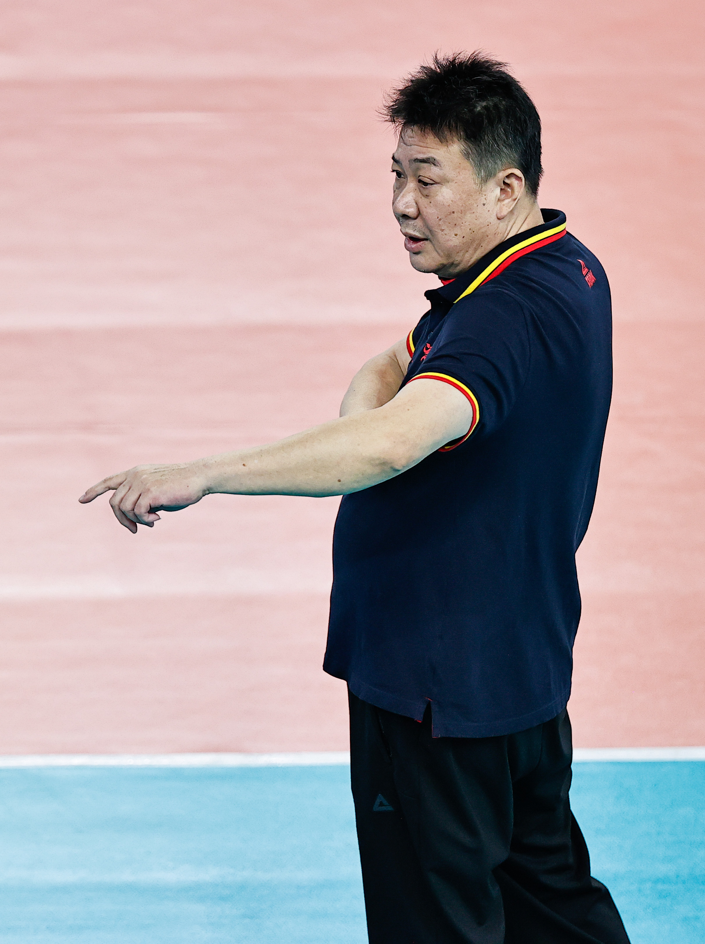 新华社记者杨植森摄在东京奥运会结束之后,郎平的合同到期,离开了执教