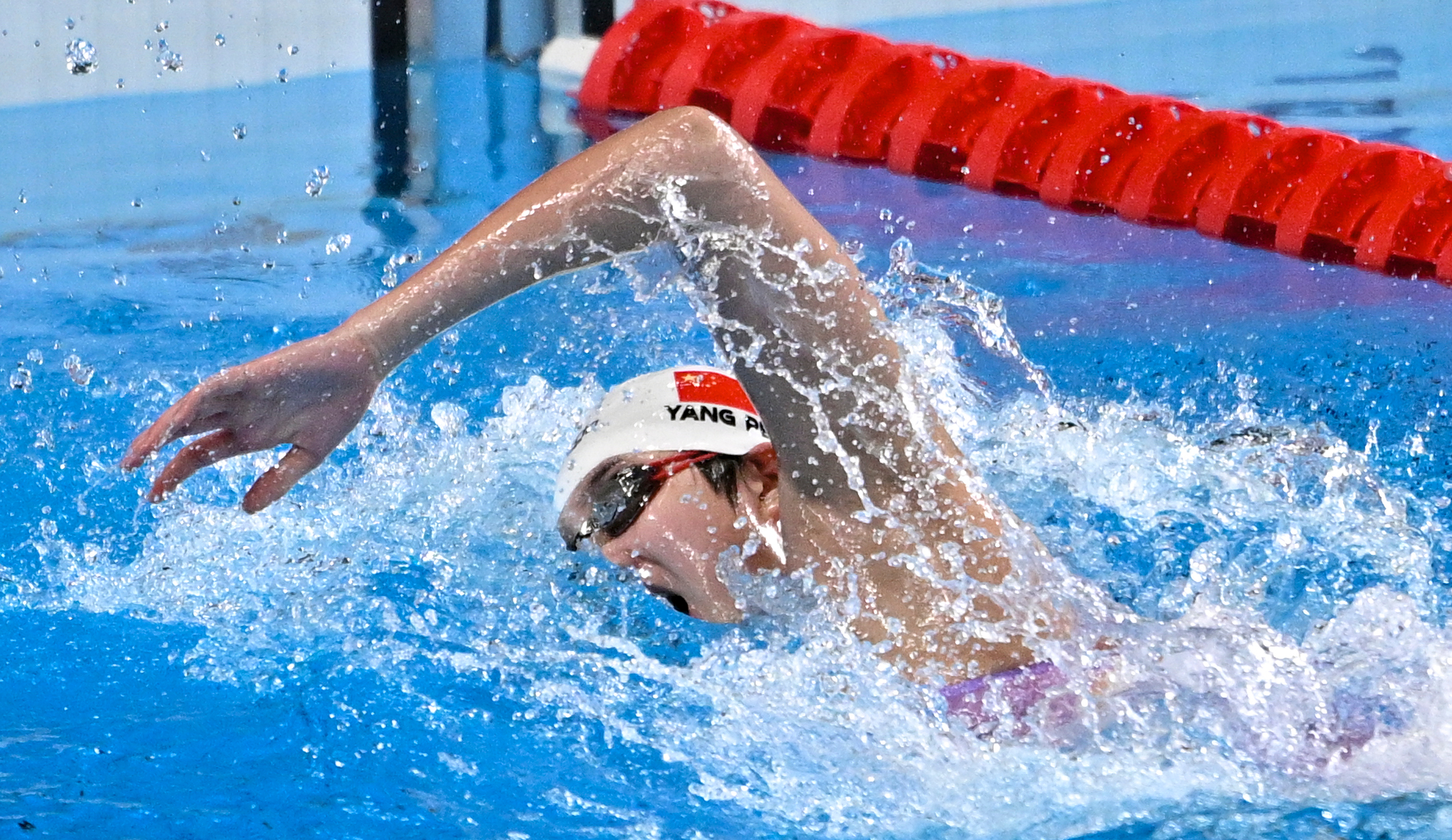 游泳世锦赛| 李冰洁力挽狂澜中国队接力摘金