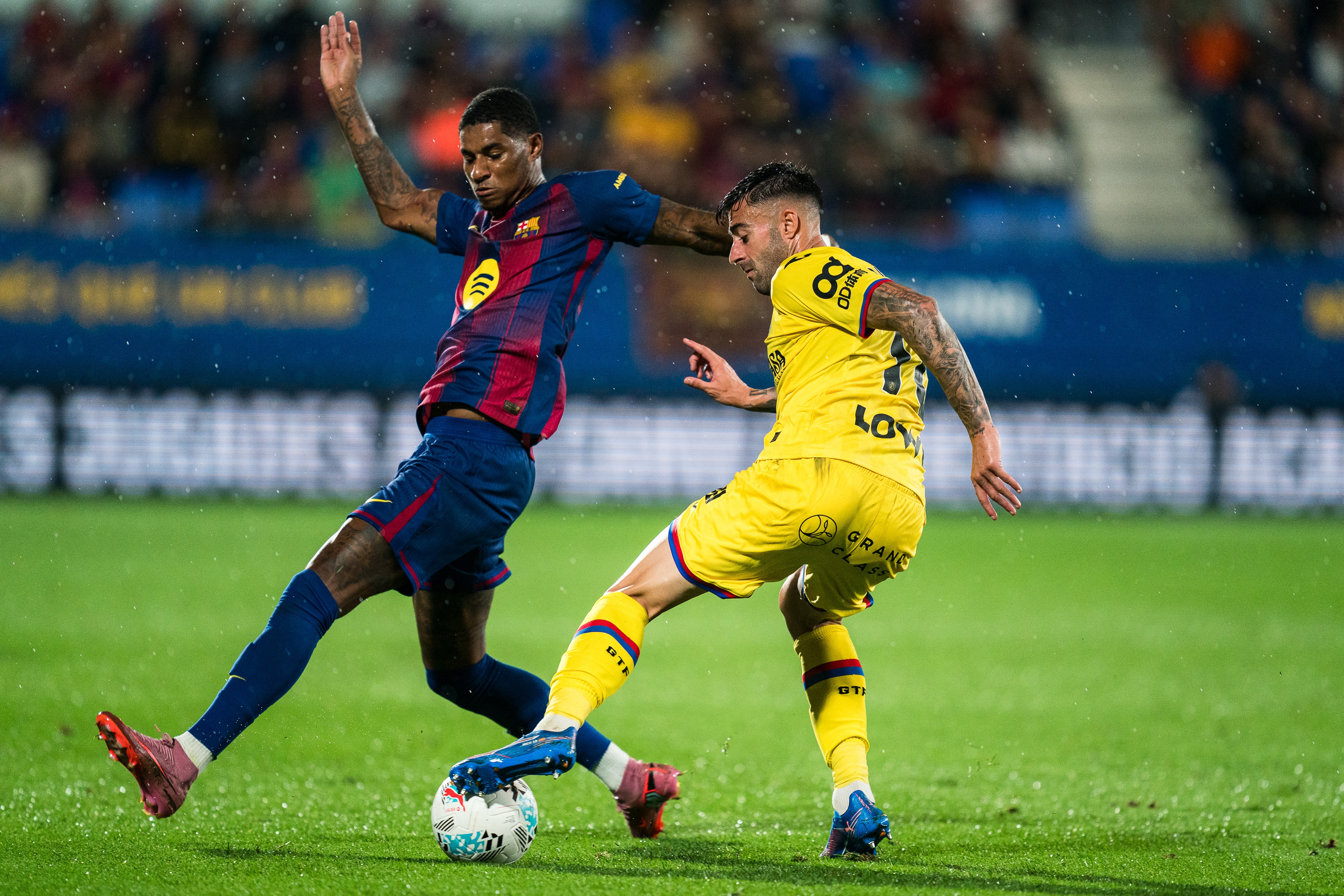 西甲｜费兰·托雷斯独中两元巴萨轻取赫塔菲