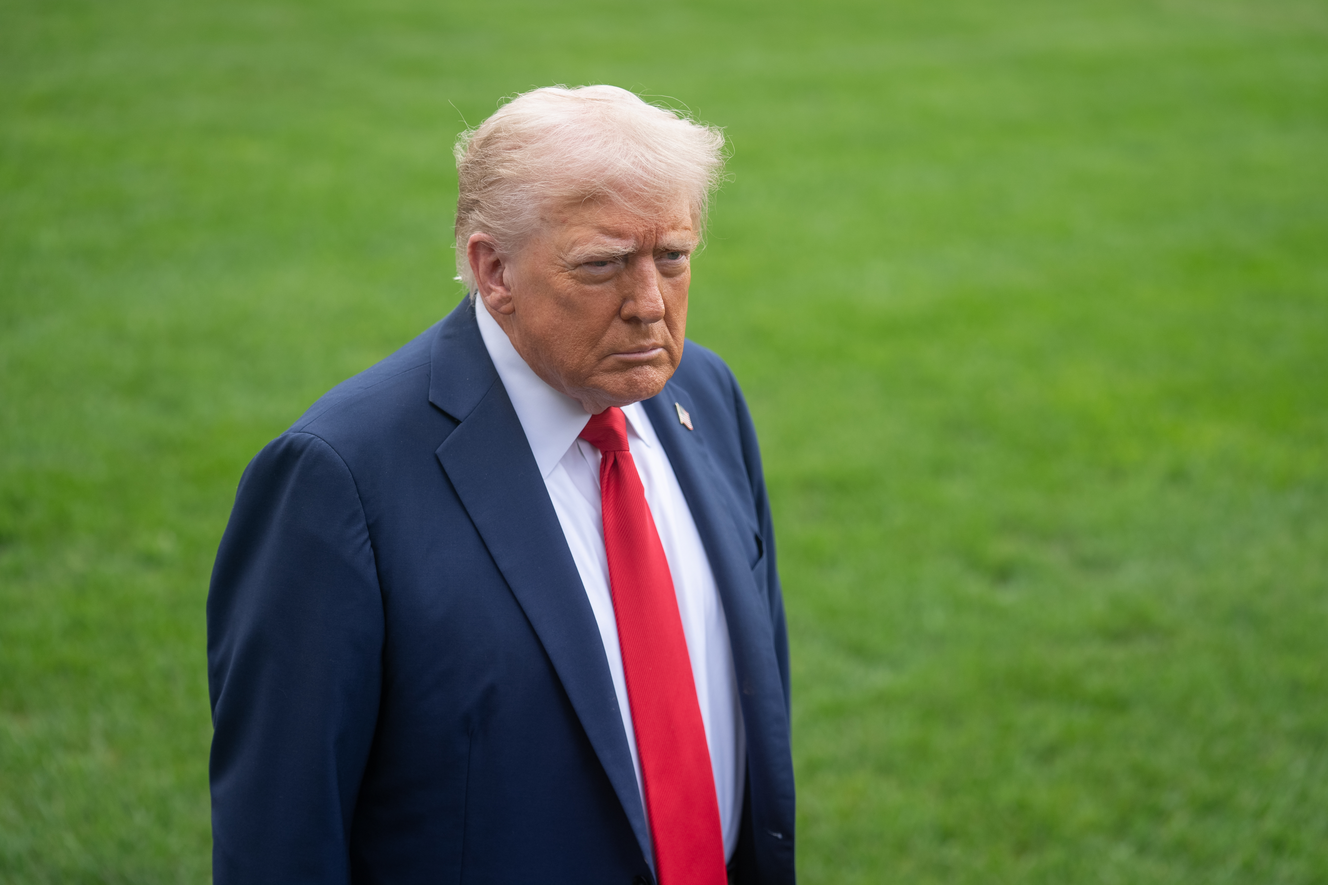 美媒曝特朗普与马杜罗通电话讨论两人在美会晤可能性