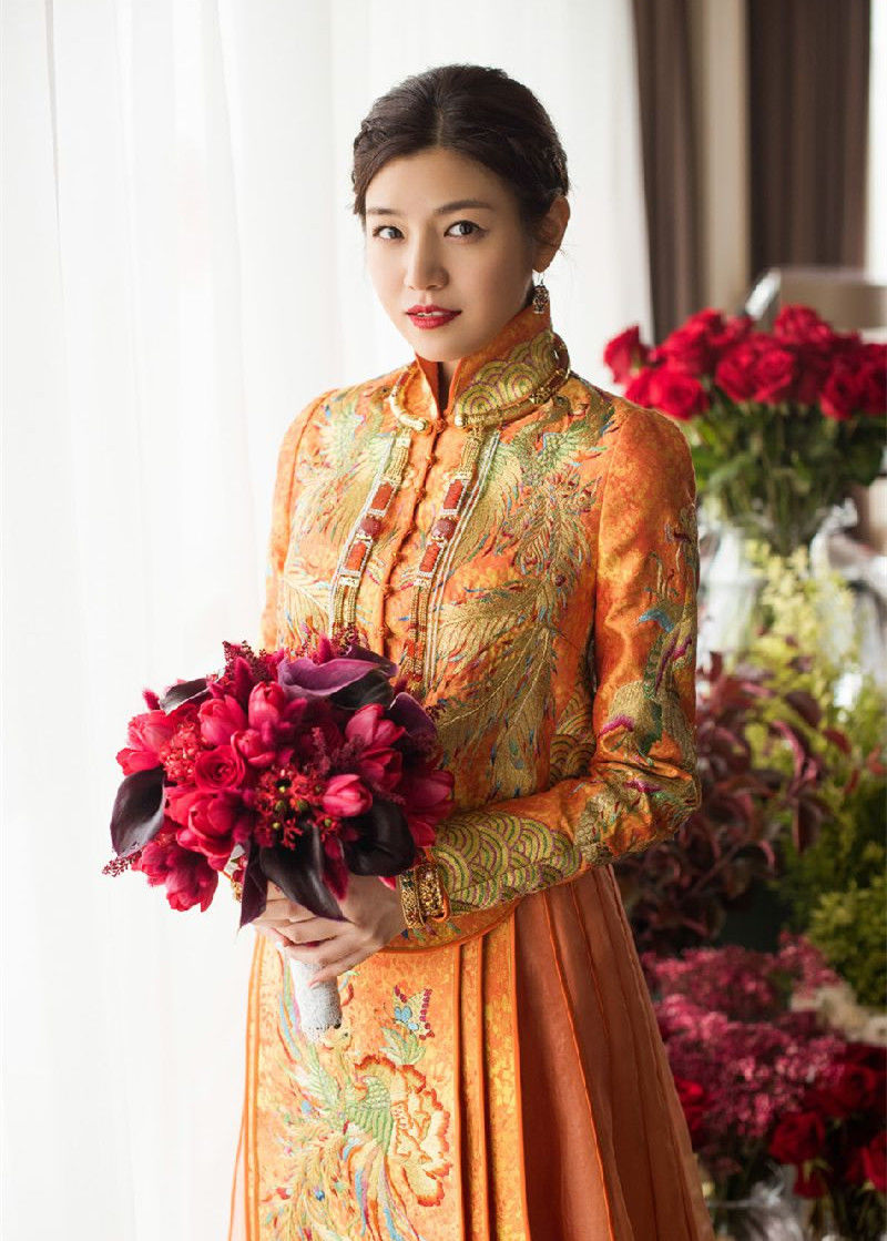 【时装精】林心如婚纱手稿曝光,女明星都穿啥出嫁?