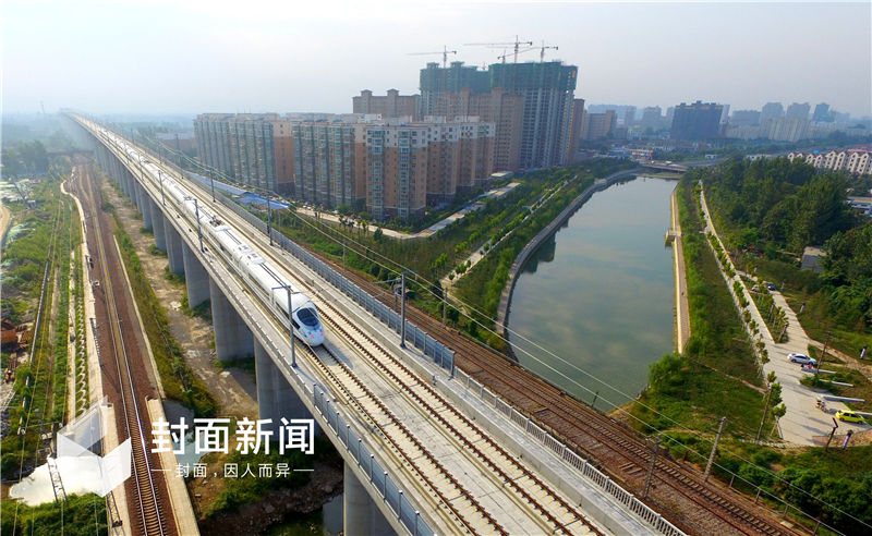 河南省东南部,作为徐兰客运专线东段的一部分于2011年3月15日开工建设