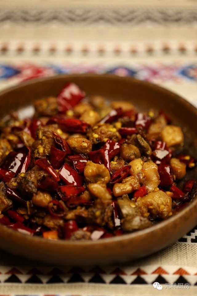 【元味厨房】来一碟回味悠长的下酒菜 — 陈皮兔丁