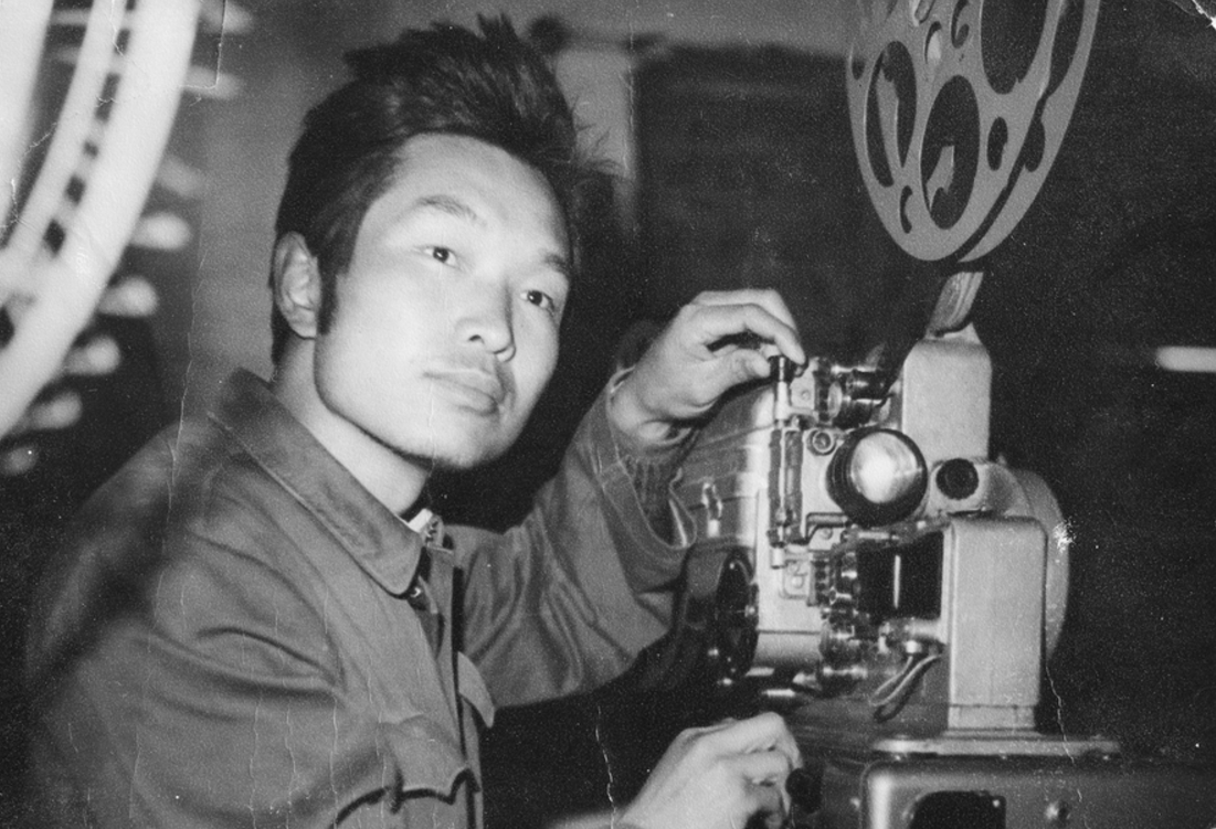 宋元清当年放映电影的情景