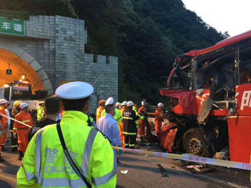 陕西安康致36人死交通事故调查报告:司机严重疲劳驾驶,道路设计存问题