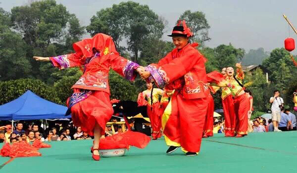 纳溪特色民俗"抢新娘".