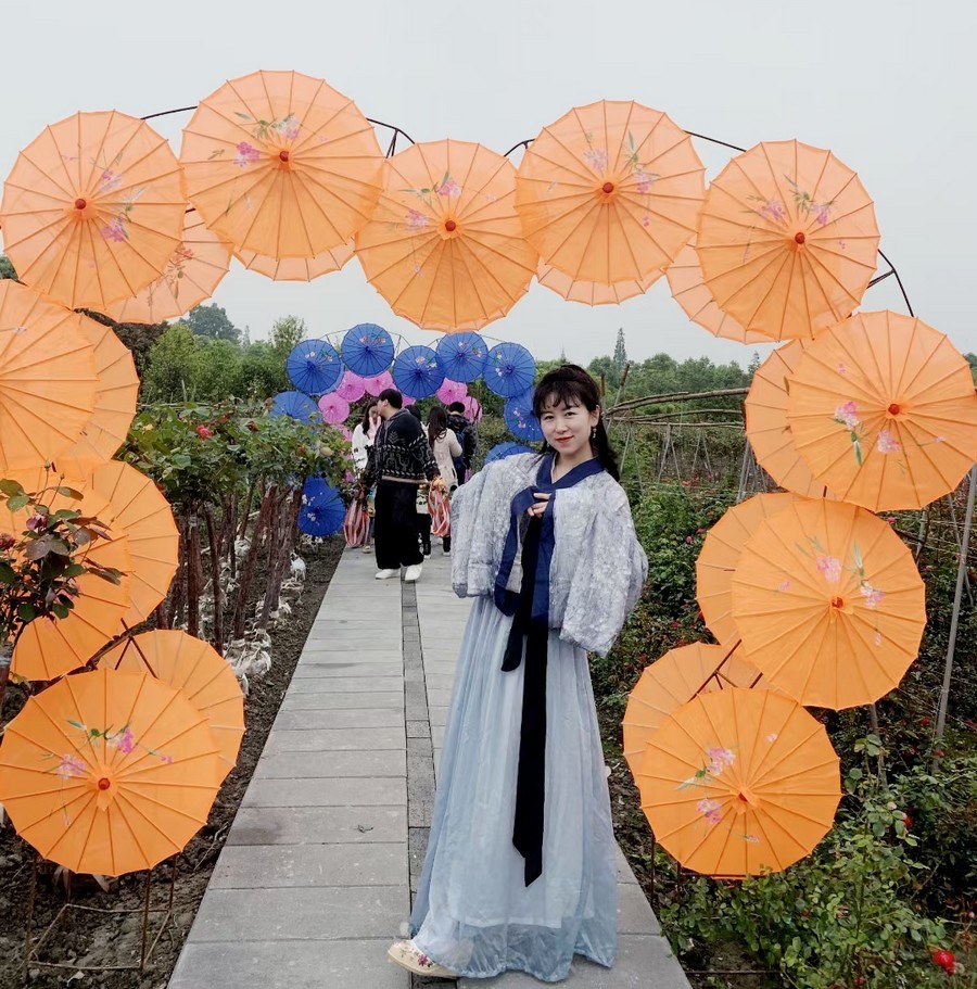 四月蔷薇开 温江万春邀你来打卡赏花乡村游