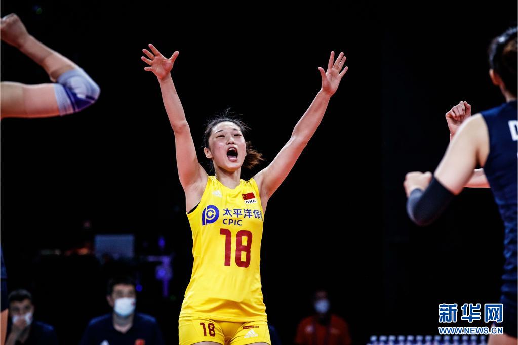 6月13日,中国队球员王梦洁在比赛中庆祝.新华社发
