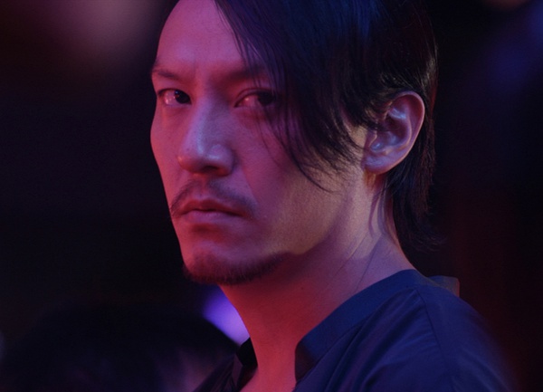 此外,四年前曾以《孩童的姿势》勇夺金熊奖的罗马尼亚导演卡林·皮特