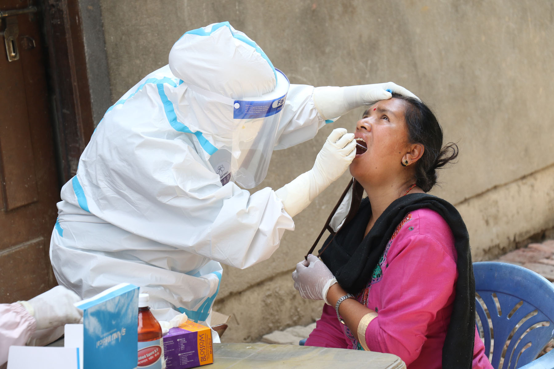 尼泊尔新增201例新冠肺炎确诊病例累计达2300例