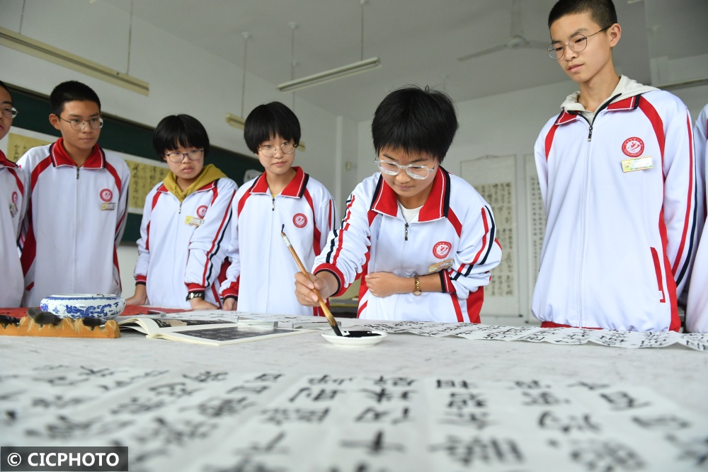 河北武安艺术社团丰富课余生活