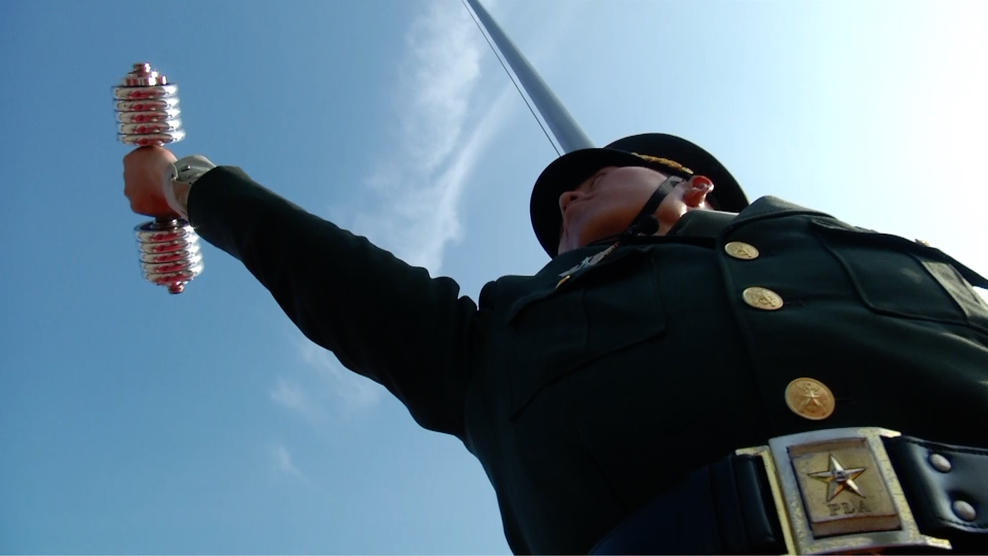 国旗卫士张自轩我心中那抹国旗红