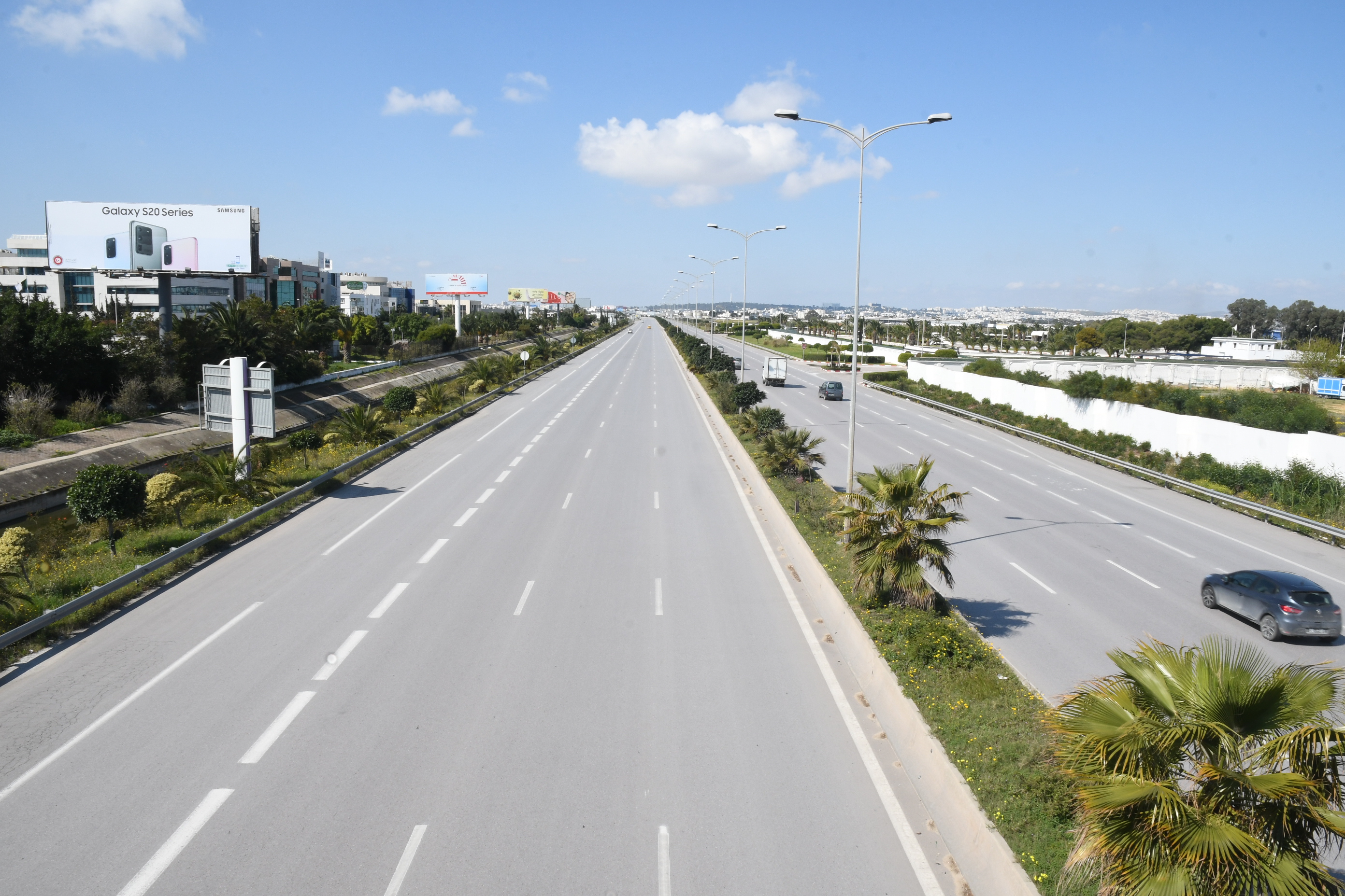 突尼斯疫情期间空旷的街道