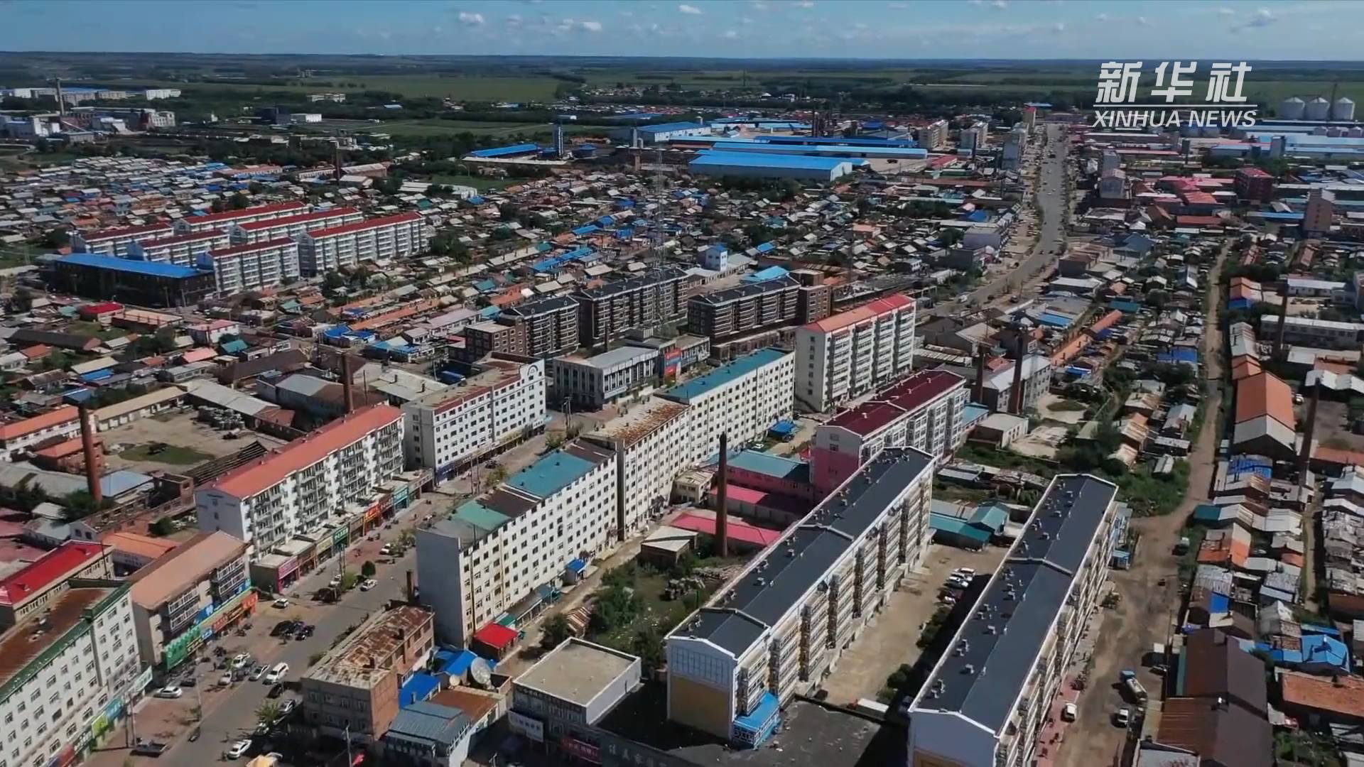 近几年,该市"工业小镇"拉哈镇加大招商力度,不断完善小镇基础设施建设