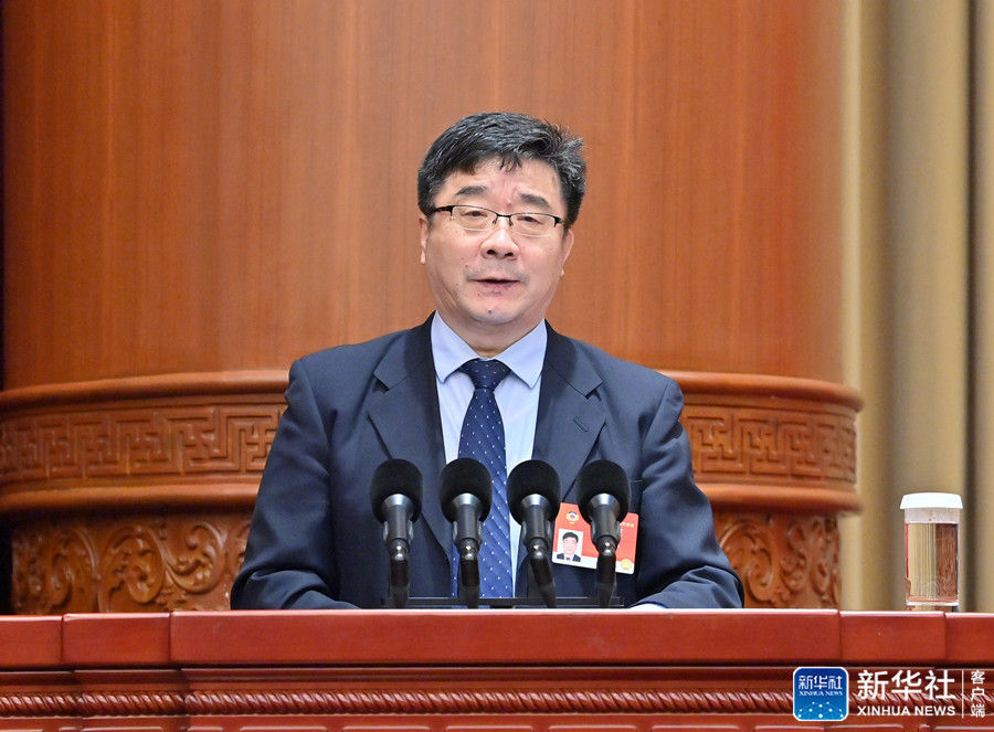 刘伟委员从供给需求两方面着手扩大消费